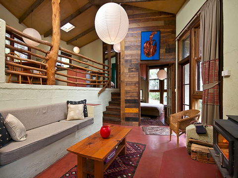 Kanimbla View Clifftop Retreat - Coogee Beach Accommodation 1
