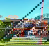 Kingfisher Lakehouse - Coogee Beach Accommodation
