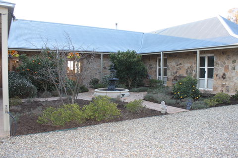 L'Oliveraie - Coogee Beach Accommodation 7