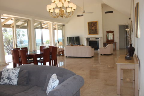L'Oliveraie - Coogee Beach Accommodation 9