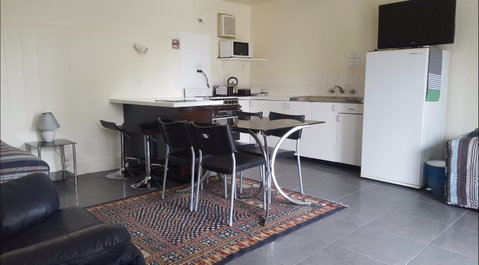 Meeniyan Motel And Bike Hire - Coogee Beach Accommodation 3