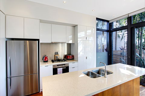 Ocean View At Kiah - Coogee Beach Accommodation 9