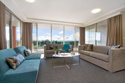 Pacific Suites Canberra - Coogee Beach Accommodation 2