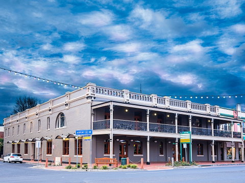 Parkview Hotel Orange - Coogee Beach Accommodation 0