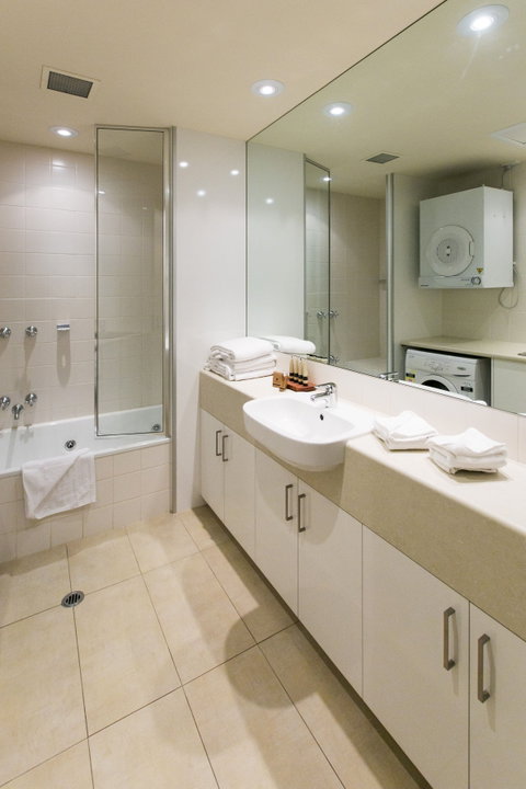 Portsea Village Resort - Coogee Beach Accommodation 2