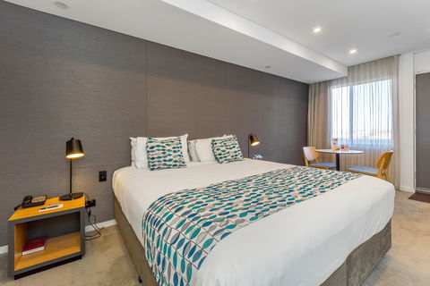Quality Hotel Lighthouse - Coogee Beach Accommodation 2