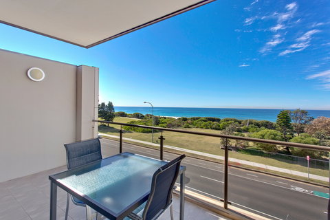 Quality Hotel Sands - Coogee Beach Accommodation 0