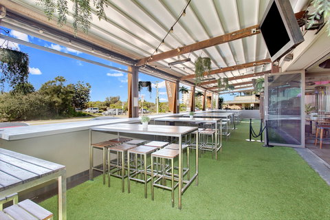 Quality Hotel Sands - Coogee Beach Accommodation 2