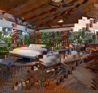 Rose Gums Wilderness Retreat - Coogee Beach Accommodation