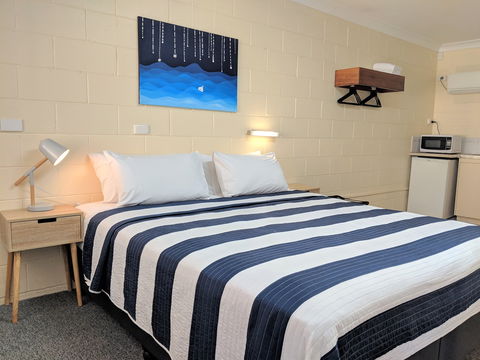 Sail Inn - Yeppoon - Coogee Beach Accommodation 4