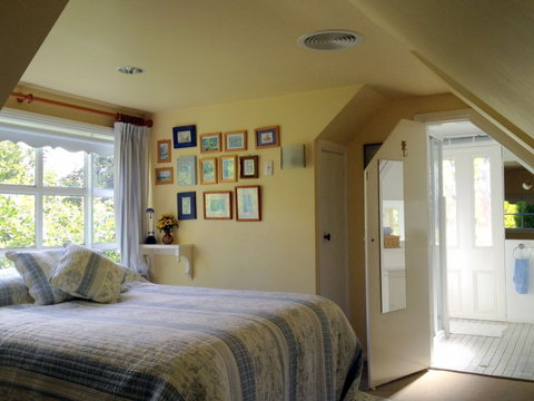 Southdown Cottage Bowral - Coogee Beach Accommodation 8