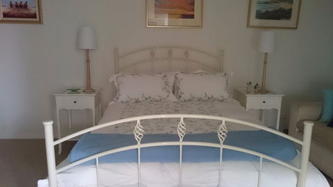 St Helens Beachfront - Coogee Beach Accommodation 3