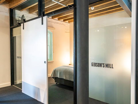 Sullivans Cove Apartments - Gibsons Mill - Coogee Beach Accommodation 5