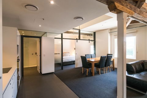Sullivans Cove Apartments - Gibsons Mill - Coogee Beach Accommodation 10