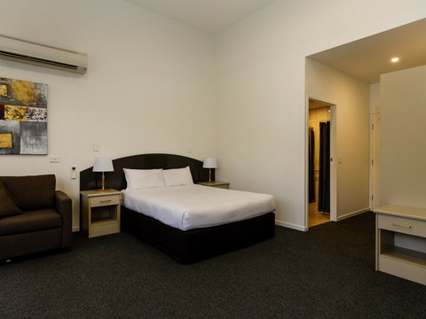 The Waterloo Bay Hotel - Coogee Beach Accommodation 6