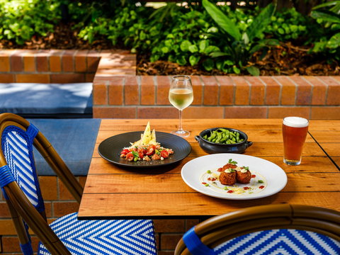 The Waterloo Bay Hotel - Coogee Beach Accommodation 7