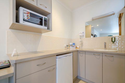 Werribee Motel & Apartments - Coogee Beach Accommodation 2