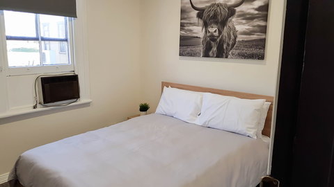 Argyle Hotel - Coogee Beach Accommodation 2