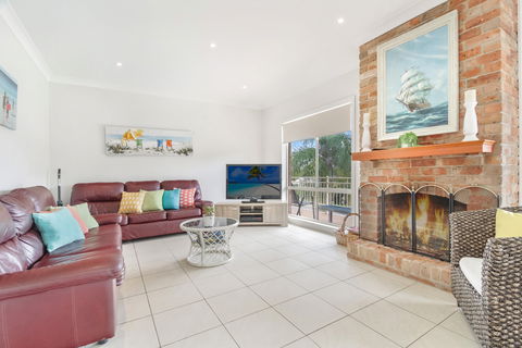 Bay Beauty - Coogee Beach Accommodation 1