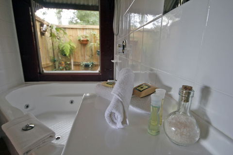 Bendles Cottages And Country Villas - Coogee Beach Accommodation 2