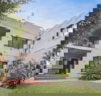 Duplex by the Sea - Coogee Beach Accommodation