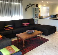 Flutterby's Beach Retreat Preston Beach - Coogee Beach Accommodation