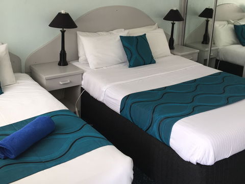 High Mountains Motor Inn - Coogee Beach Accommodation 2