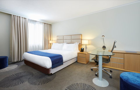 Holiday Inn Parramatta - Coogee Beach Accommodation 0