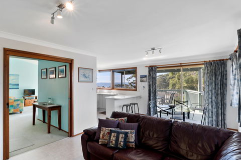 Horizon Views Beach House - Coogee Beach Accommodation 2