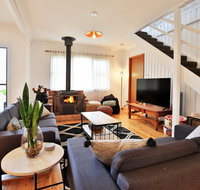 Hudson Bay at Basin View - Coogee Beach Accommodation