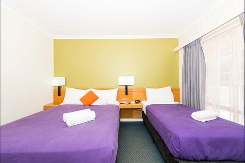 Ibis Styles Geraldton - Coogee Beach Accommodation 1