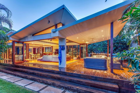 Pavilion Two At Broken Head - Exclusive Beachfront - Coogee Beach Accommodation 1