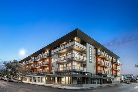 Quest Orange - Coogee Beach Accommodation 0