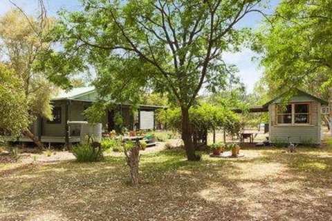 Red Tractor Retreat - Coogee Beach Accommodation 1