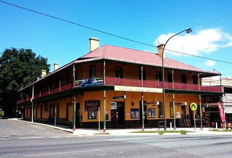 Royal Mail Hotel Braidwood - Coogee Beach Accommodation 0