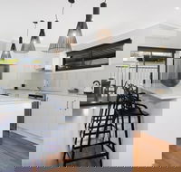 Snowgum Bright Retreat 1 - Coogee Beach Accommodation
