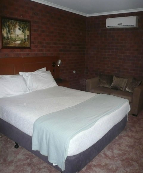 Sportsman Inn Motel - Coogee Beach Accommodation 1