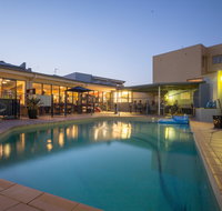 Sydney Beachouse YHA - Collaroy - Coogee Beach Accommodation
