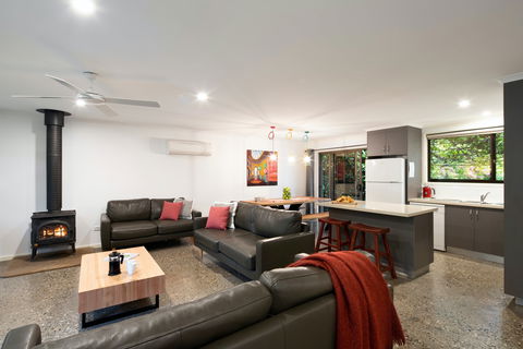 Tessies House - Coogee Beach Accommodation 2