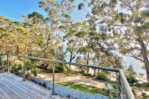 The Beach House  Jervis Bay - Coogee Beach Accommodation 2