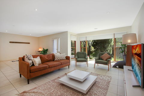 Trailblazer - Coogee Beach Accommodation 0