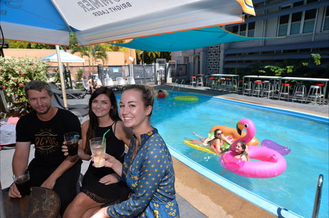 Youth Shack - Coogee Beach Accommodation 1
