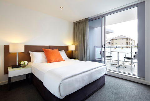 Adina Apartment Hotel Wollongong - Coogee Beach Accommodation 2