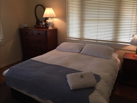 Apartments On-The-Park: 47  March - Coogee Beach Accommodation 1