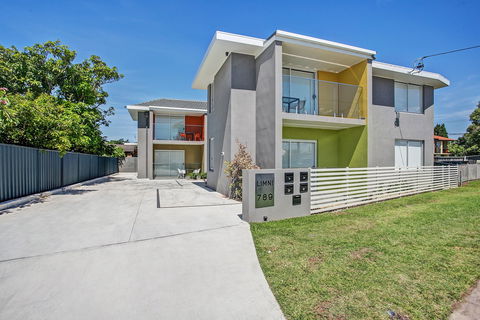 Belmont Executive Apartments - Coogee Beach Accommodation 0