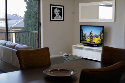 Best Western Geelong Motor Inn & Serviced Apartments - Coogee Beach Accommodation 1