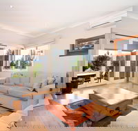 Bimbadeen - Coogee Beach Accommodation