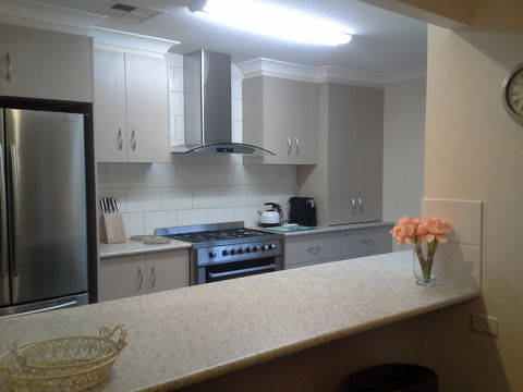 Brae View Five Bedroom Holiday House - Coogee Beach Accommodation 1