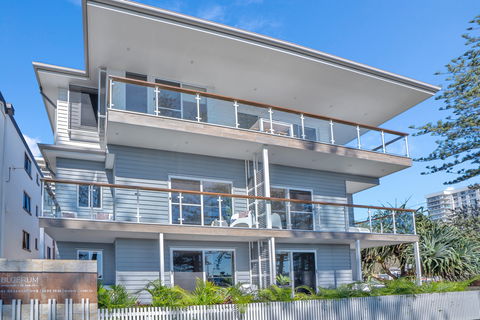 Bujerum Apartments On Burleigh - Coogee Beach Accommodation 1