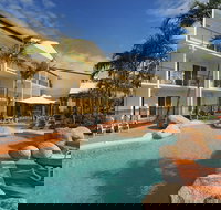 Cairns Queenslander Hotel and Apartments - Coogee Beach Accommodation